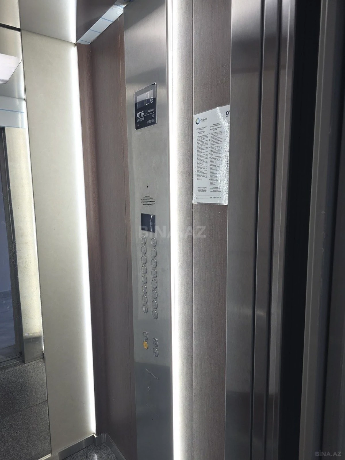 Satılır 2 otaqlı mənzil 75 m²