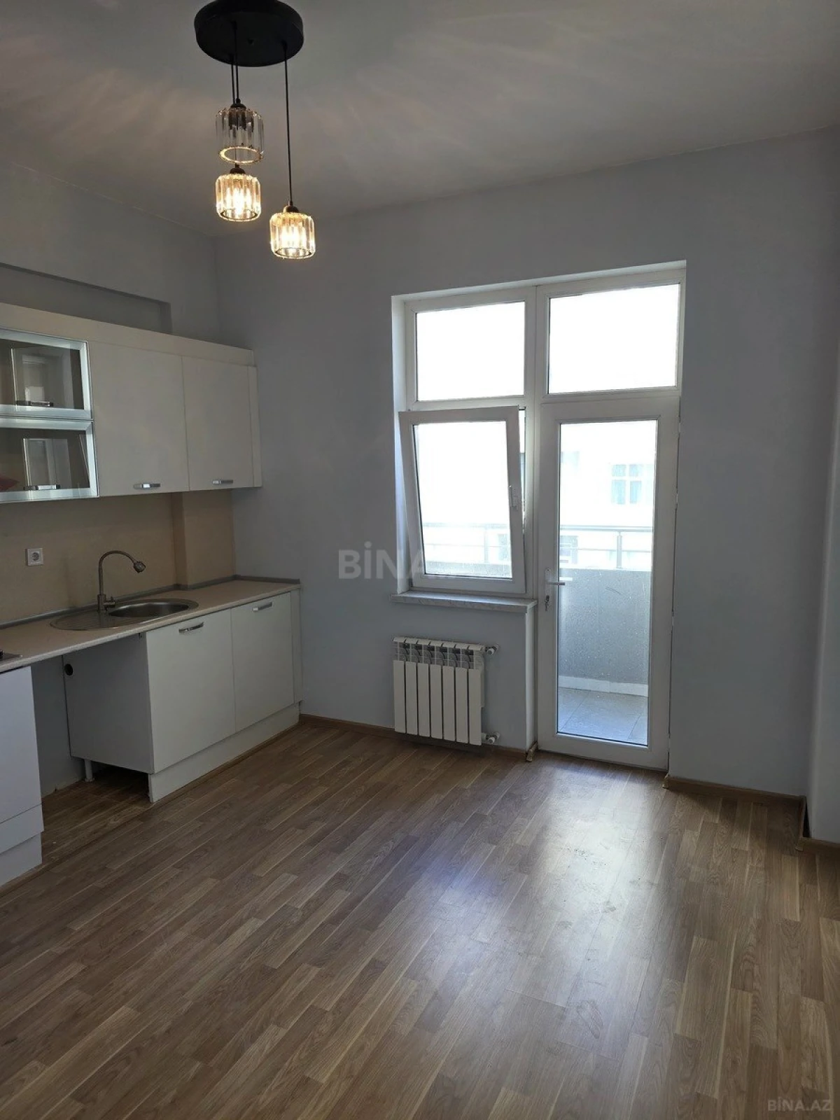 Satılır 2 otaqlı mənzil 75 m²