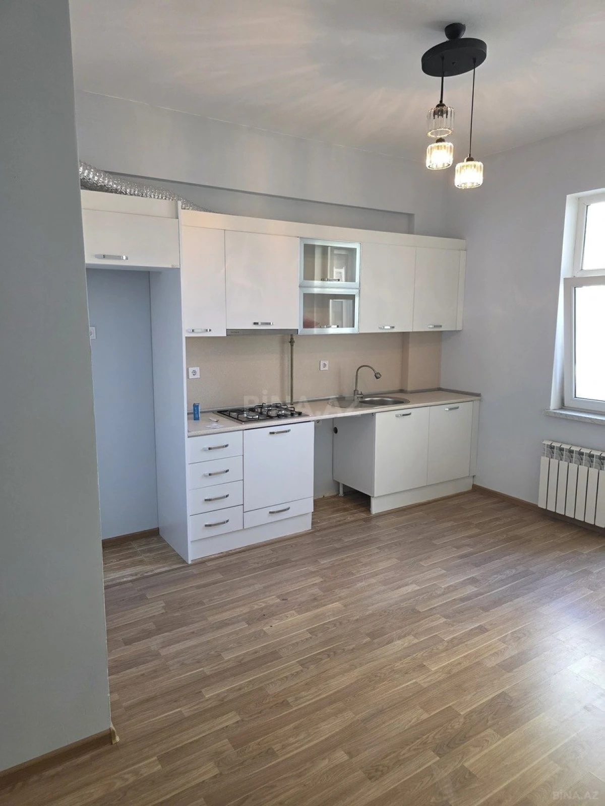 Satılır 2 otaqlı mənzil 75 m²
