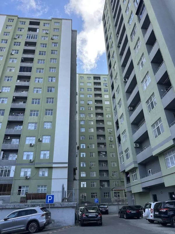 Satılır 2 otaqlı mənzil 75 m²