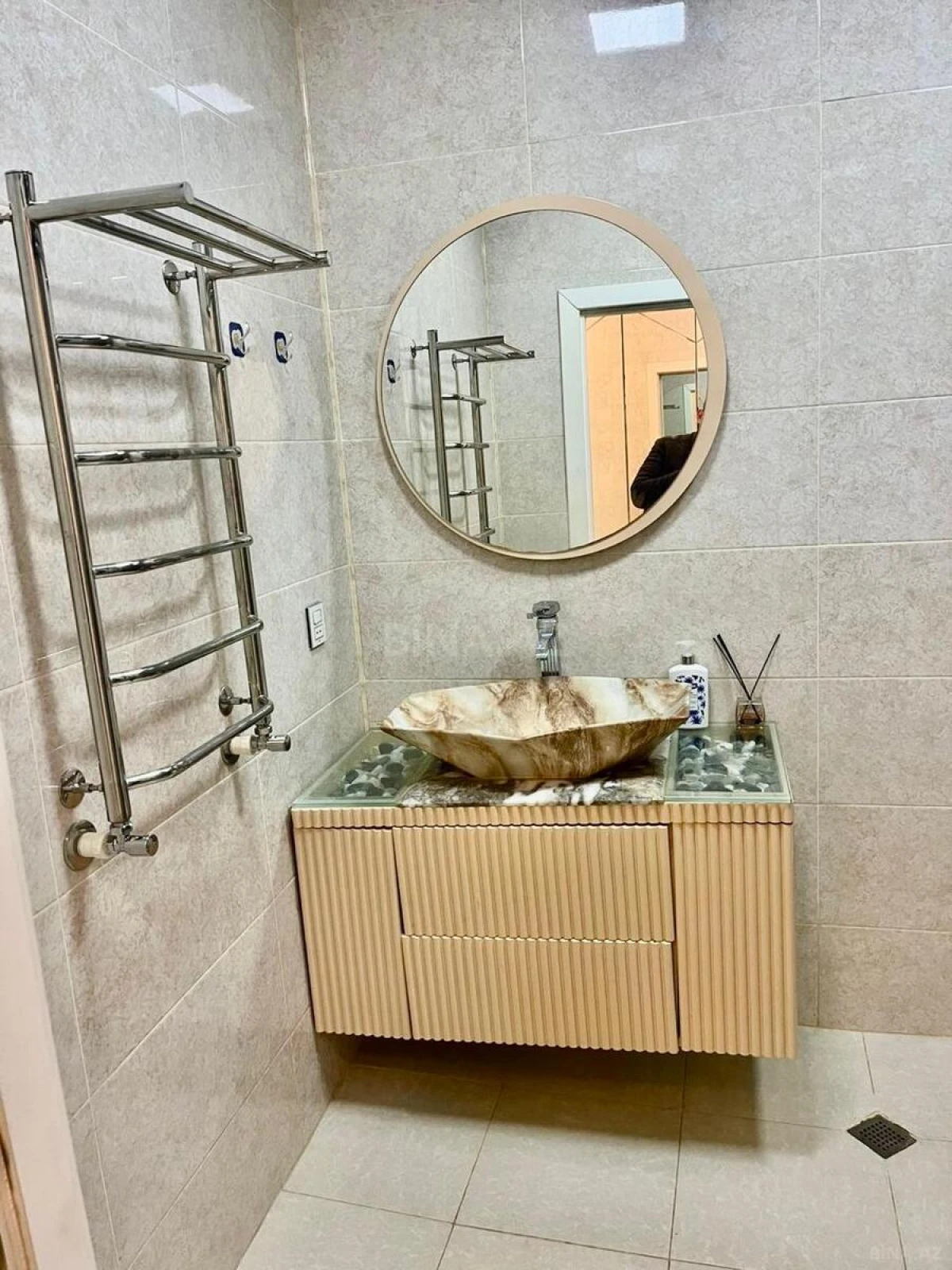 Kirayə verilir 2 otaqlı mənzil 70 m²