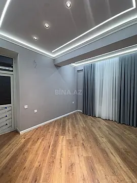 Satılır 4 otaqlı mənzil 138 m²
