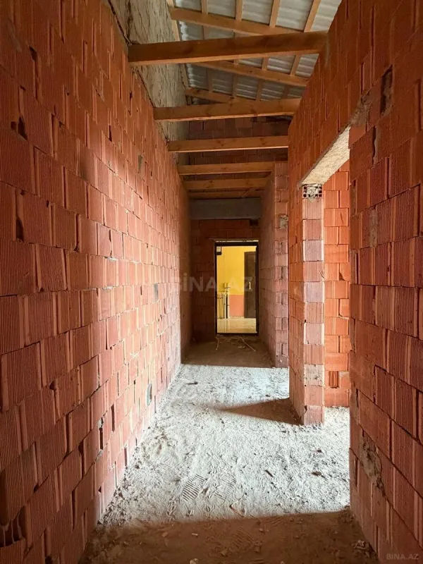 Satılır 2 otaqlı mənzil 72 m²