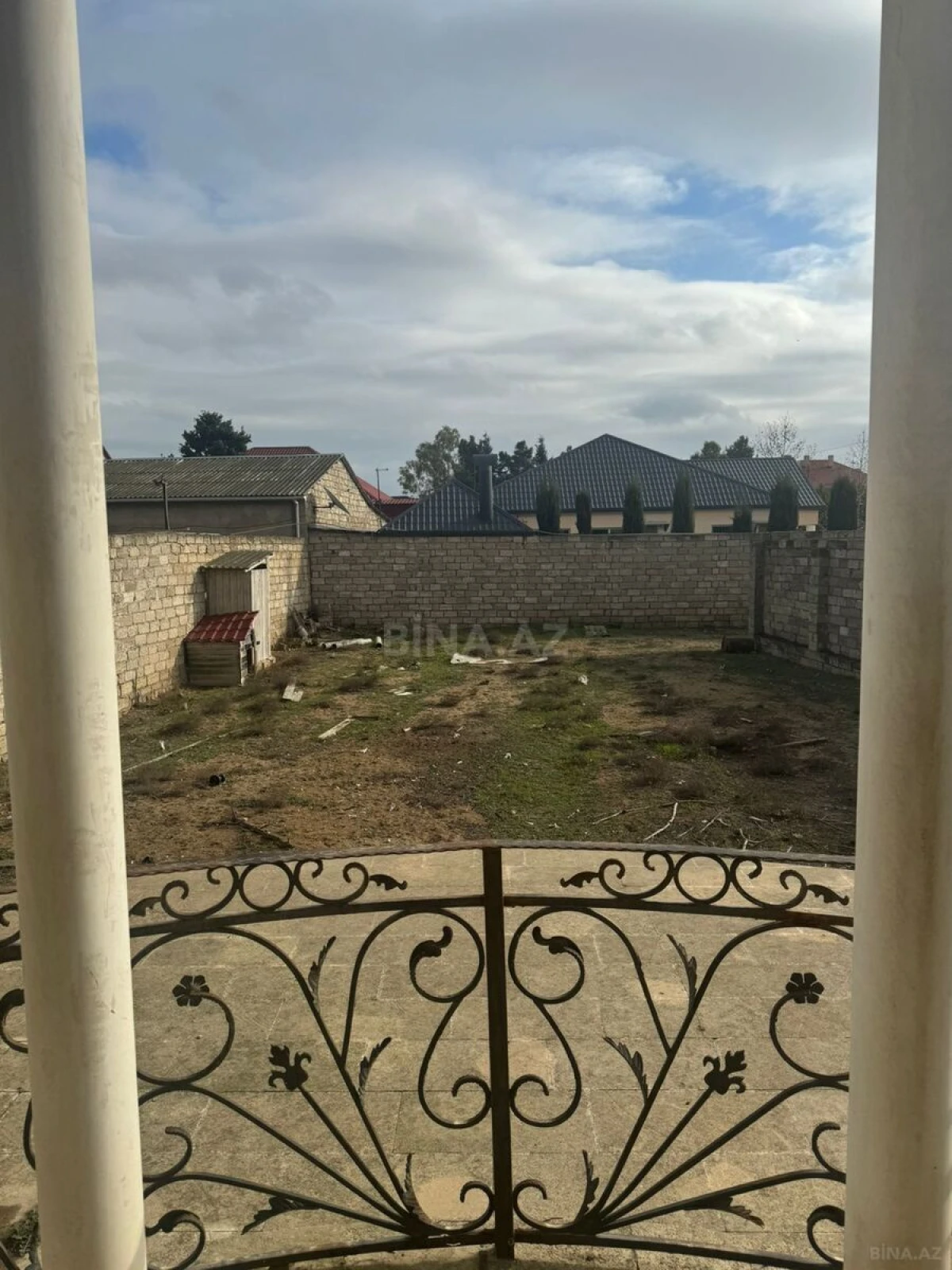 Satılır 6 otaqlı həyət evi 430 m²