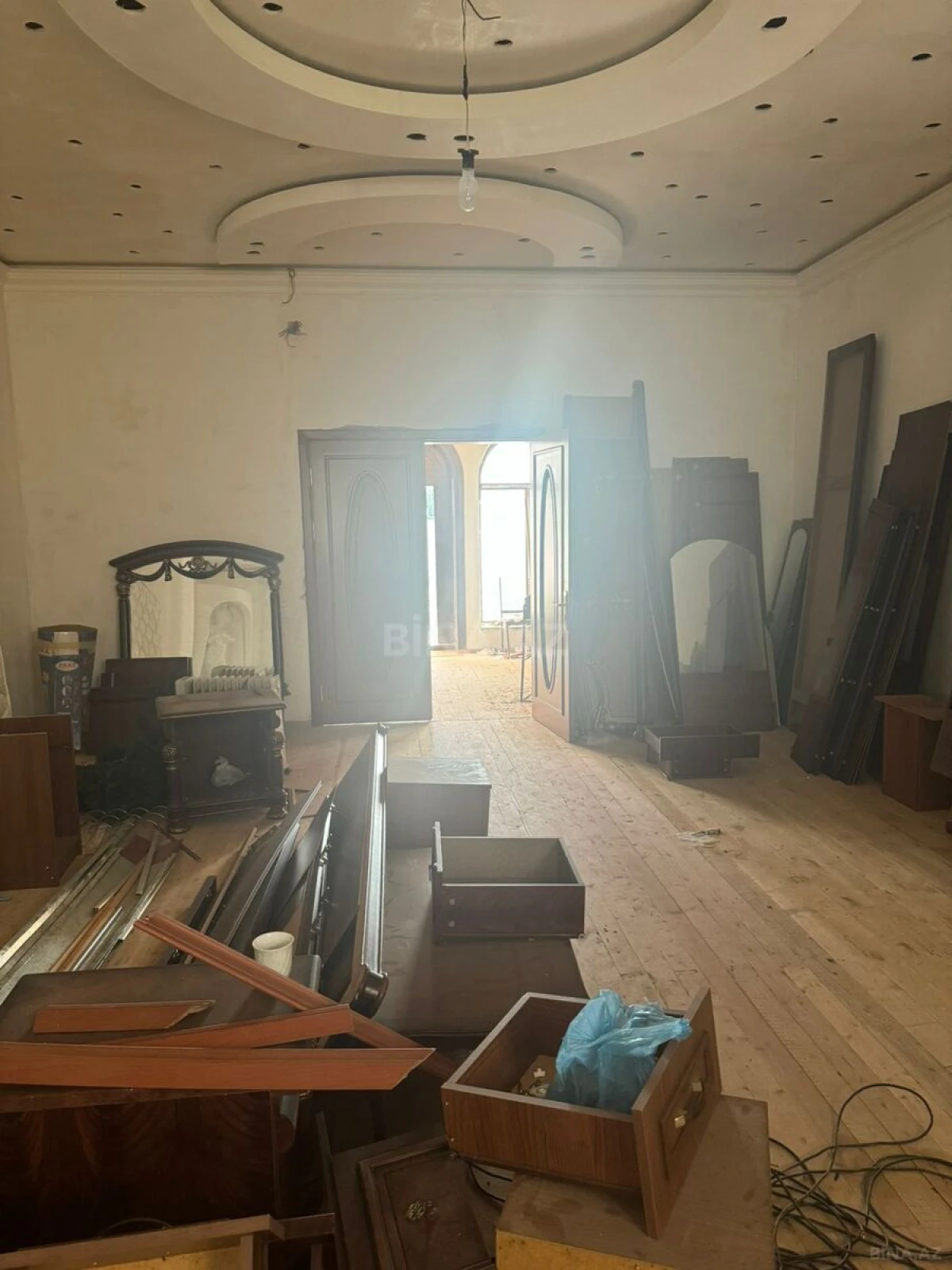 Satılır 6 otaqlı həyət evi 430 m²