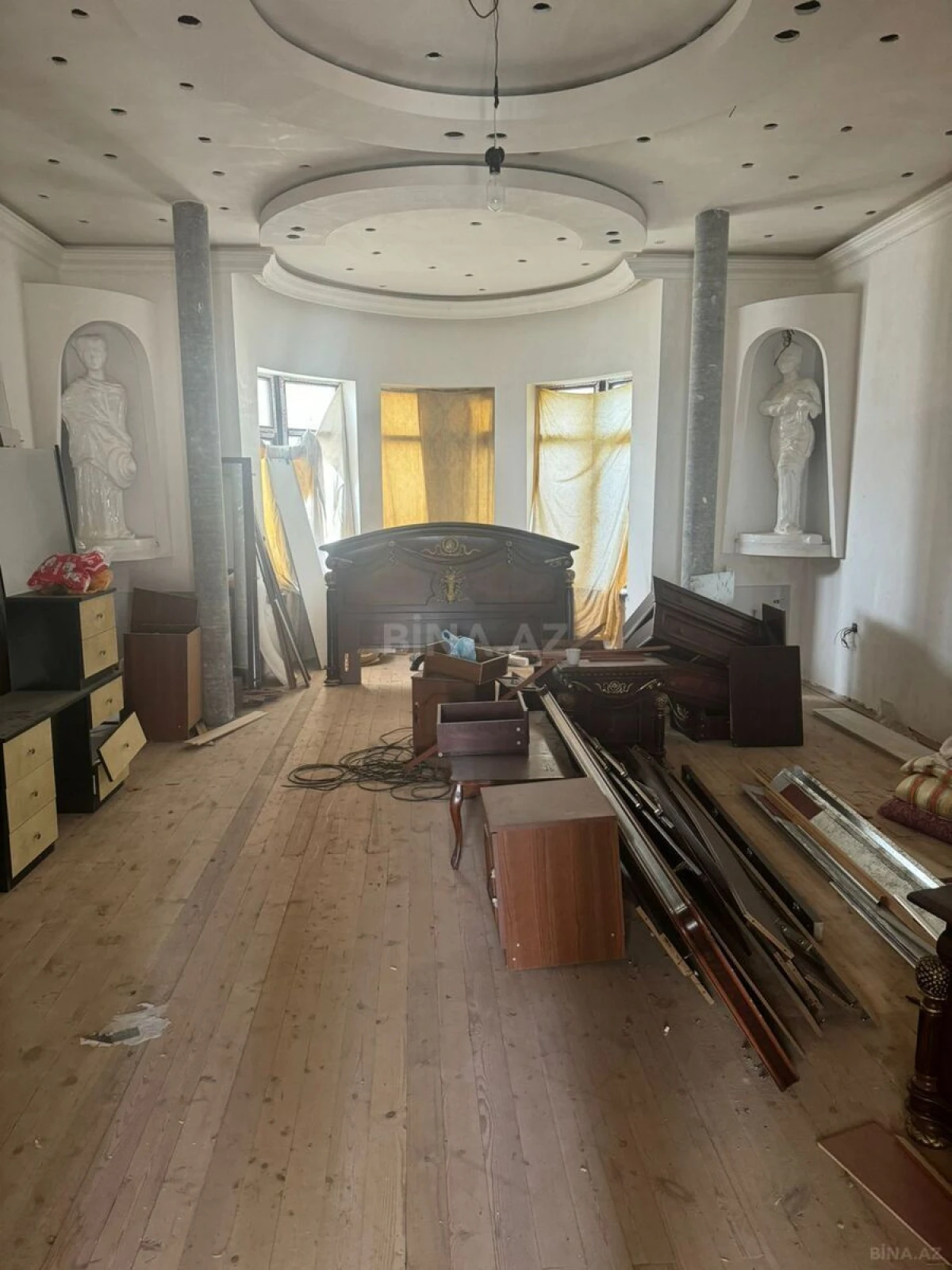 Satılır 6 otaqlı həyət evi 430 m²