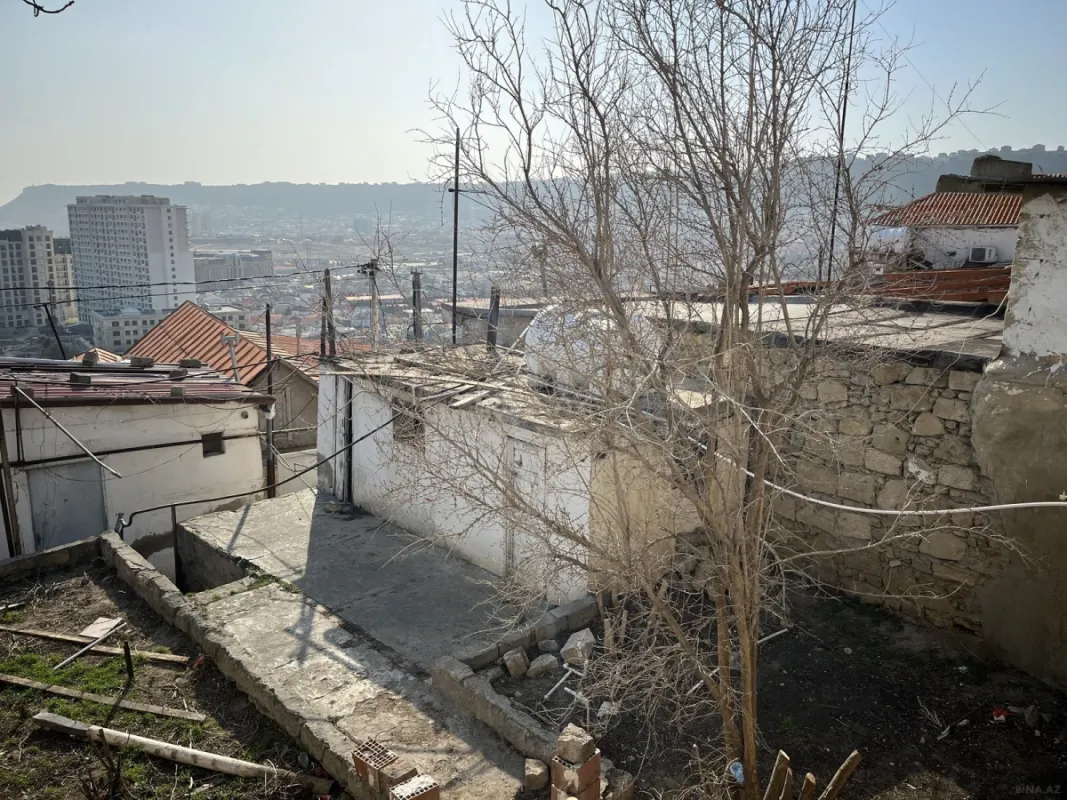 Satılır 5 otaqlı həyət evi 100 m²