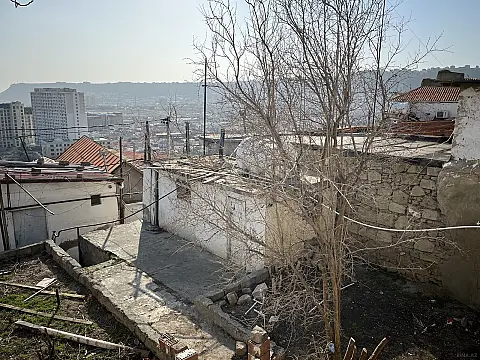 Satılır 5 otaqlı həyət evi 100 m²