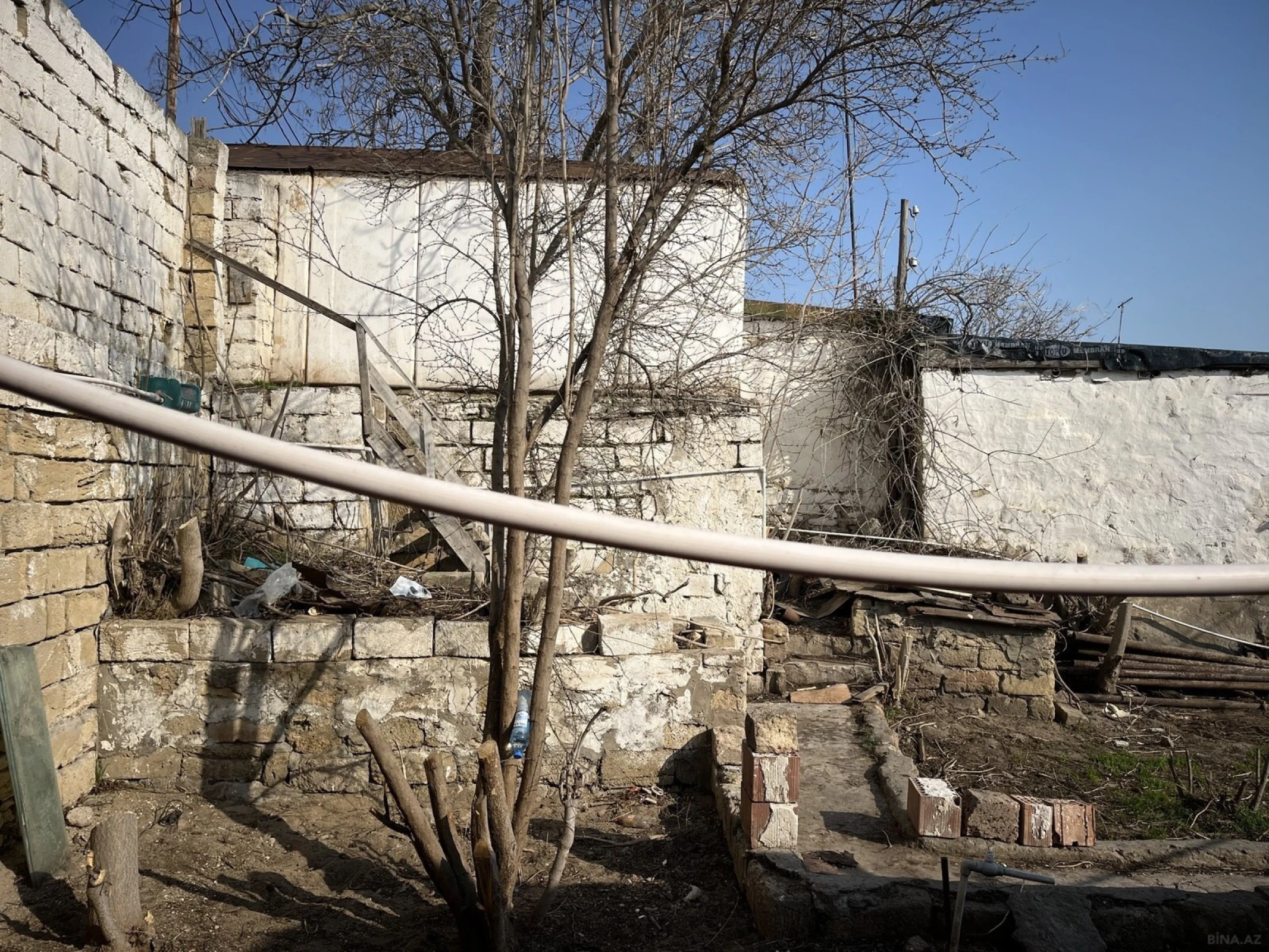 Satılır 5 otaqlı həyət evi 100 m²