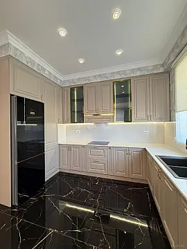 Kirayə verilir 3 otaqlı mənzil 120 m²