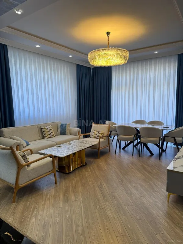 Kirayə verilir 3 otaqlı mənzil 120 m²