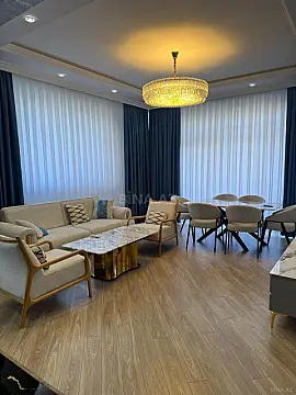 Kirayə verilir 3 otaqlı mənzil 120 m²