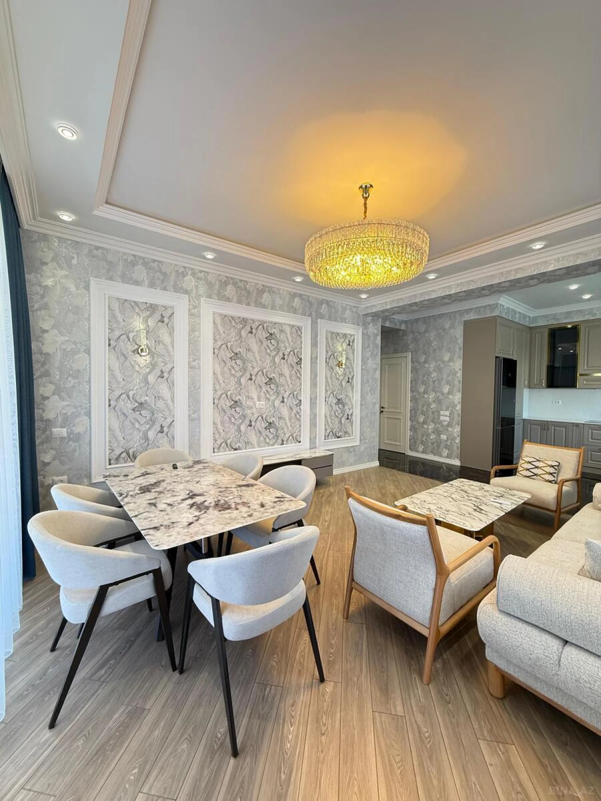 Kirayə verilir 3 otaqlı mənzil 120 m²