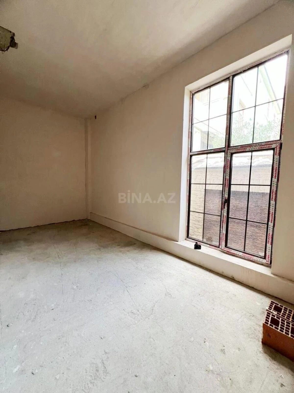 Satılır 2 otaqlı mənzil 67 m²