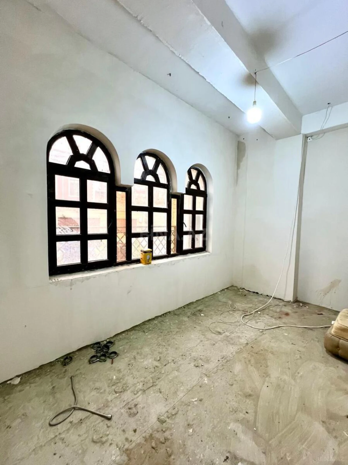 Satılır 2 otaqlı mənzil 67 m²