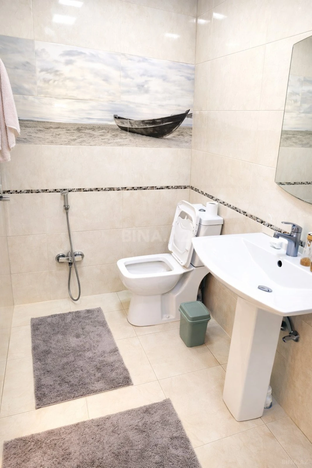 Satılır 2 otaqlı mənzil 85 m²