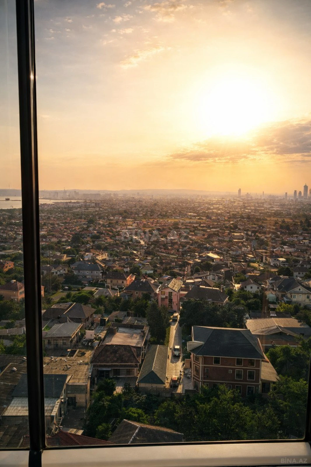 Satılır 2 otaqlı mənzil 85 m²