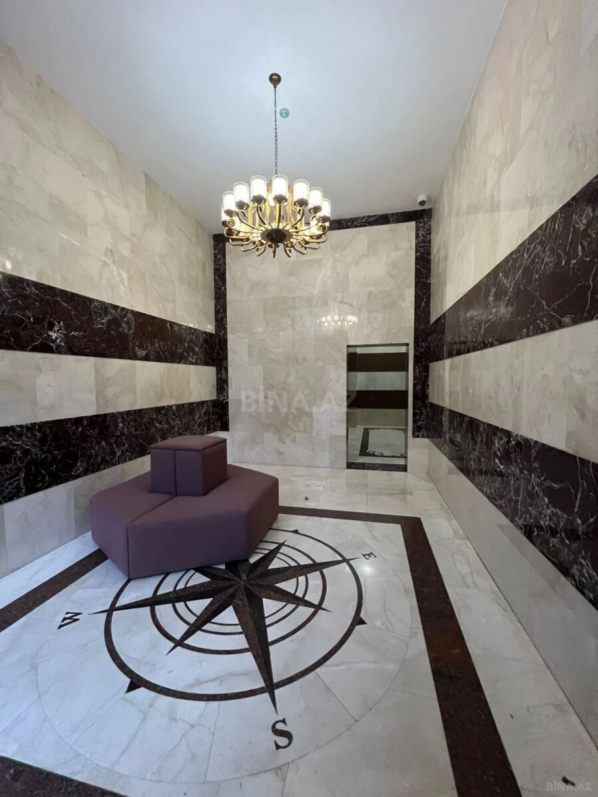 Satılır 3 otaqlı mənzil 135 m²