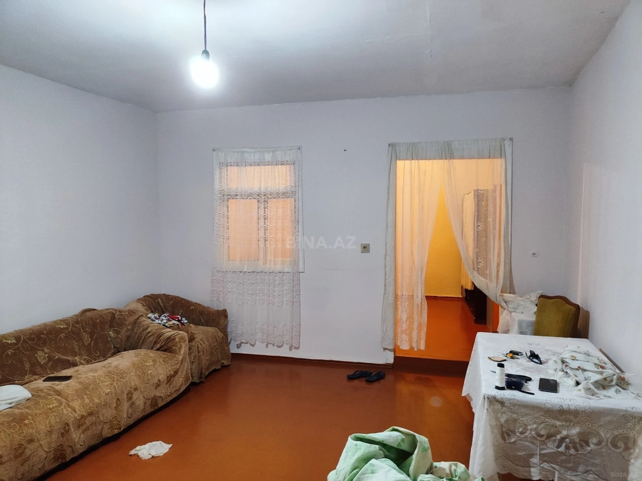 Satılır 4 otaqlı həyət evi 64 m²