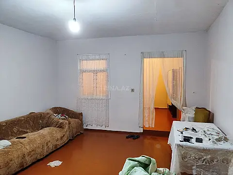Satılır 4 otaqlı həyət evi 64 m²