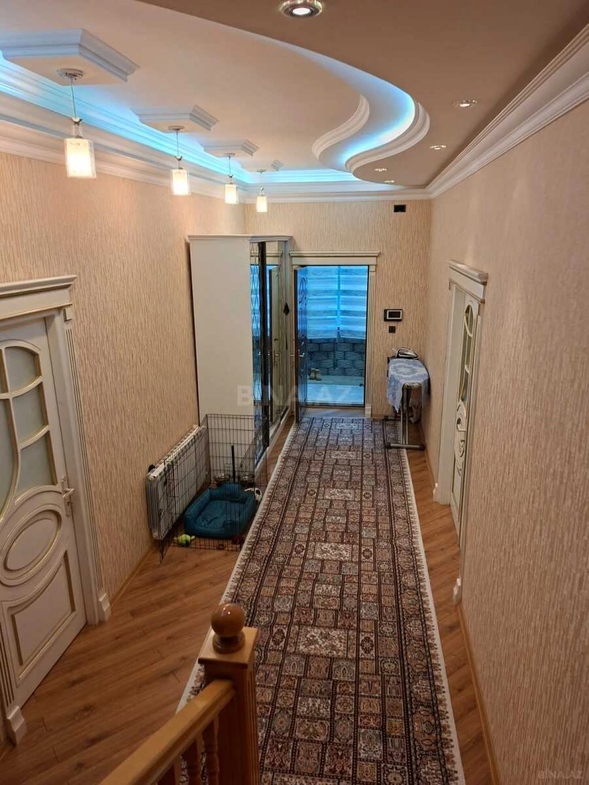 Satılır 5 otaqlı həyət evi 250 m²