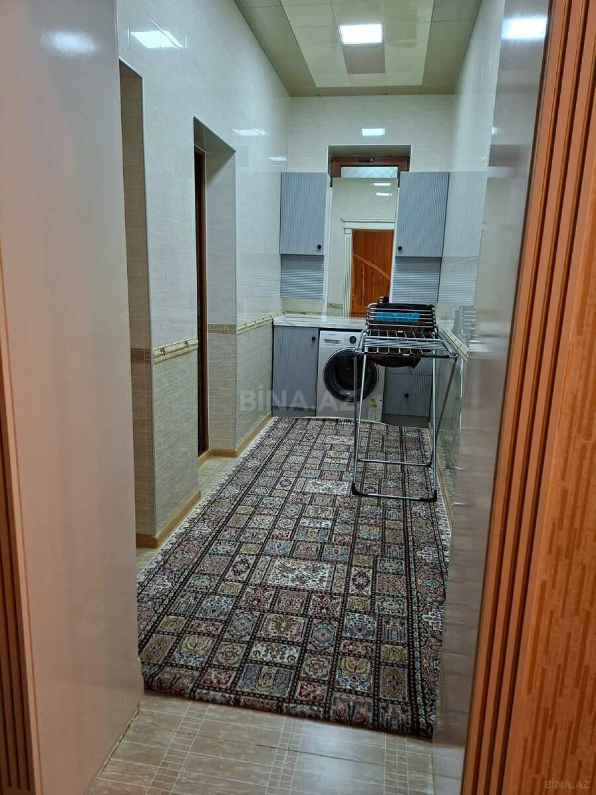 Satılır 5 otaqlı həyət evi 250 m²