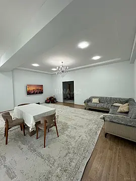Kirayə verilir 3 otaqlı mənzil 140 m²