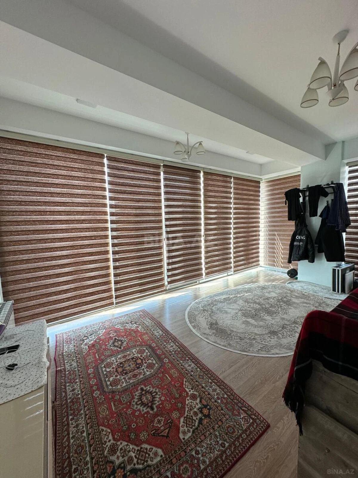 Kirayə verilir 3 otaqlı mənzil 140 m²