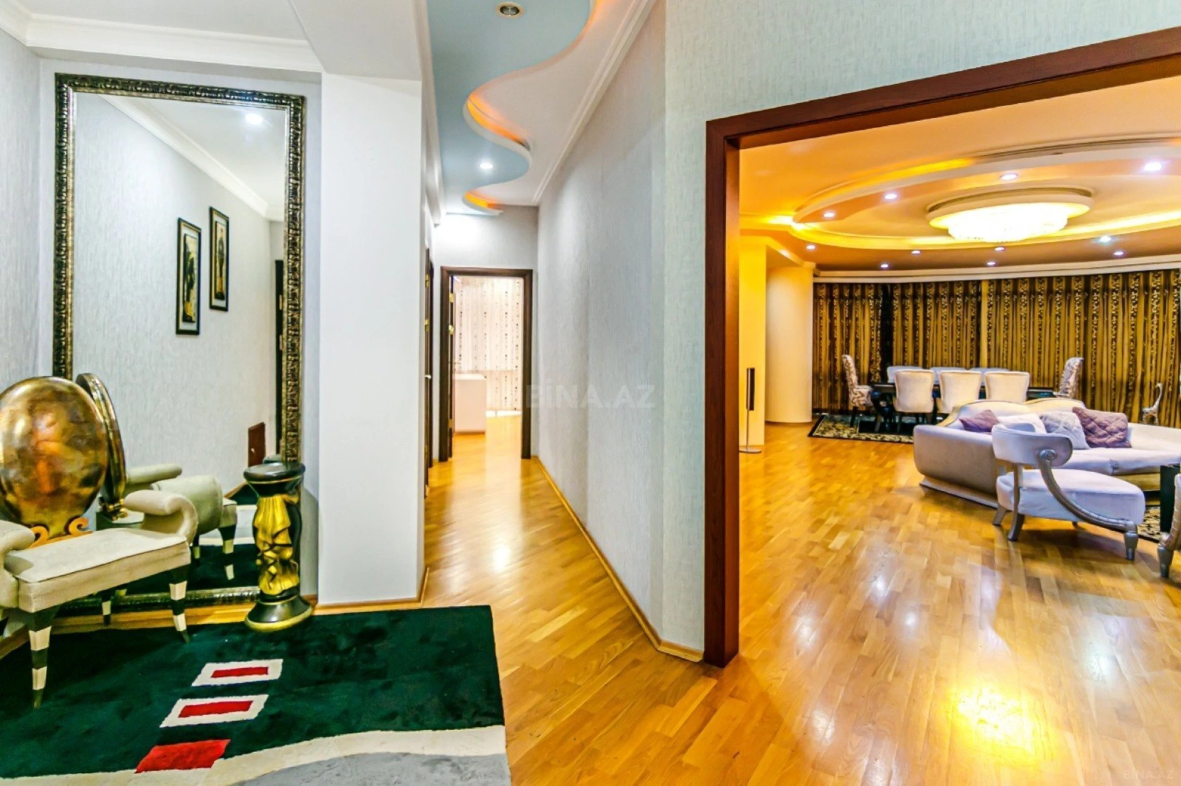 Kirayə verilir 4 otaqlı mənzil 200 m²