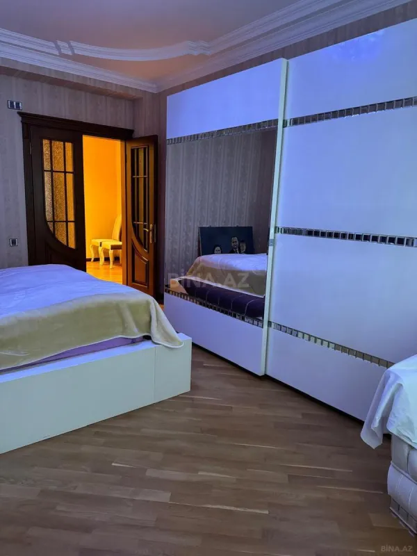 Satılır 2 otaqlı mənzil 85 m²