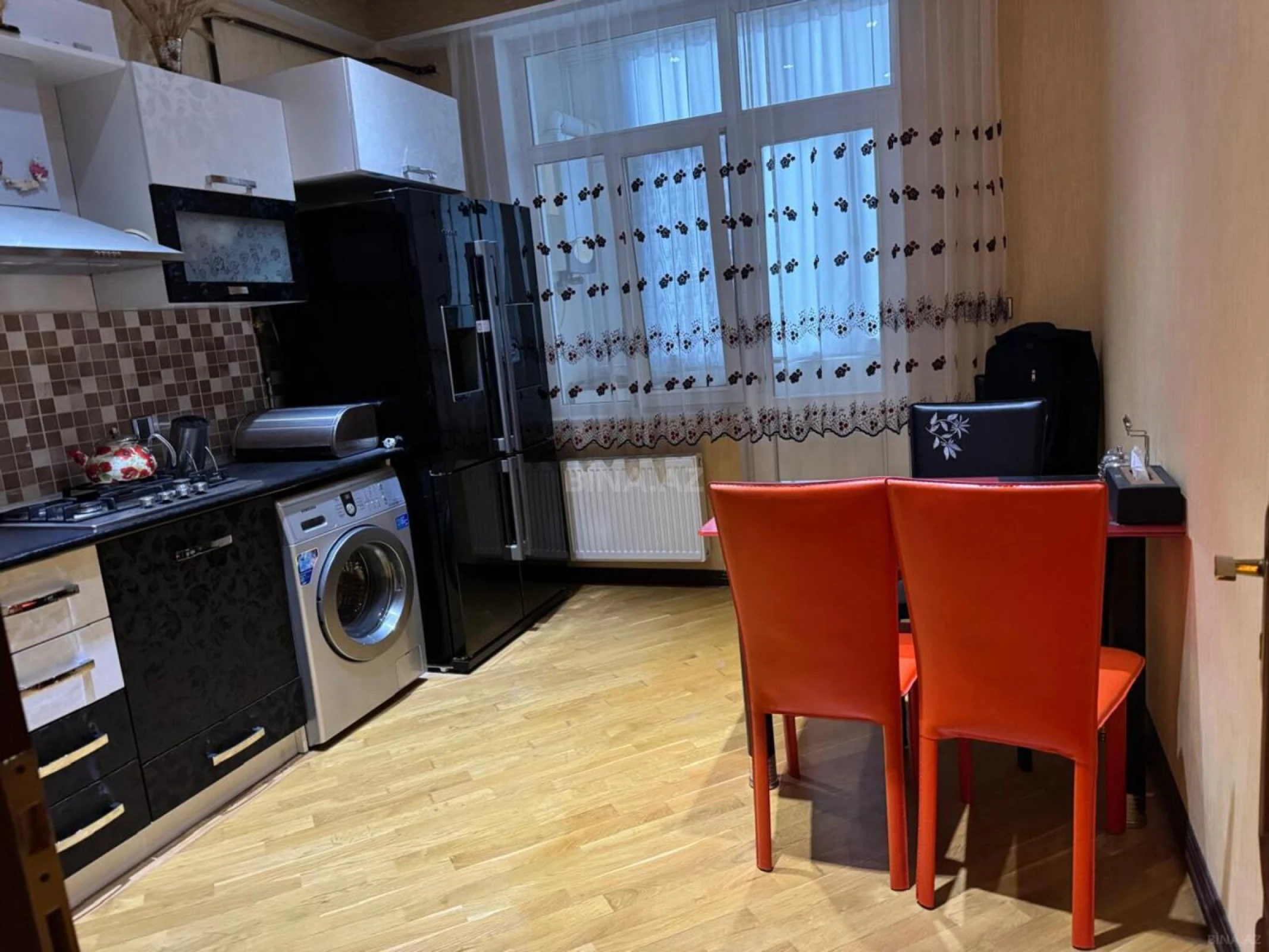 Satılır 2 otaqlı mənzil 85 m²