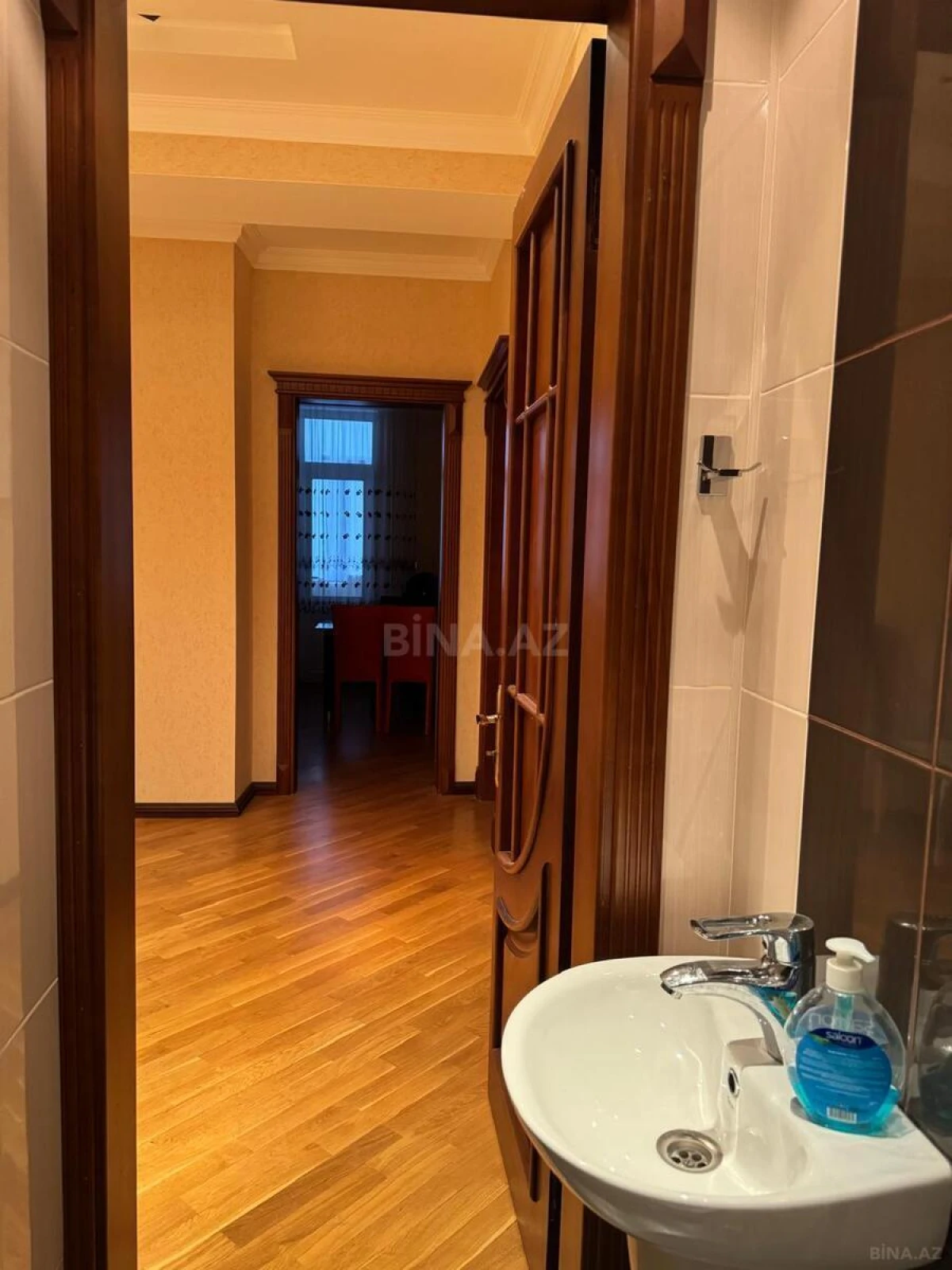 Satılır 2 otaqlı mənzil 85 m²