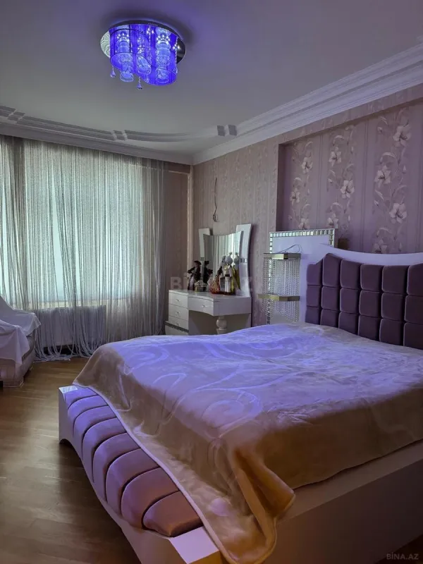 Satılır 2 otaqlı mənzil 85 m²