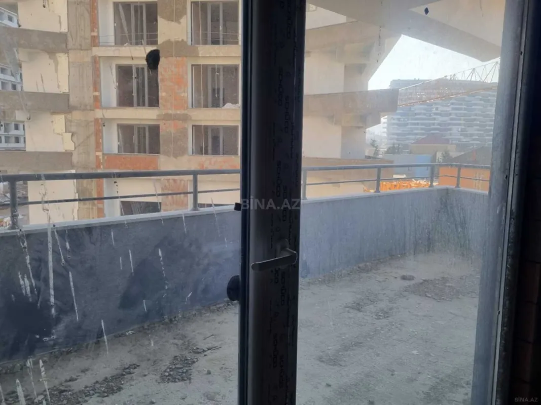 Satılır 2 otaqlı mənzil 124 m²