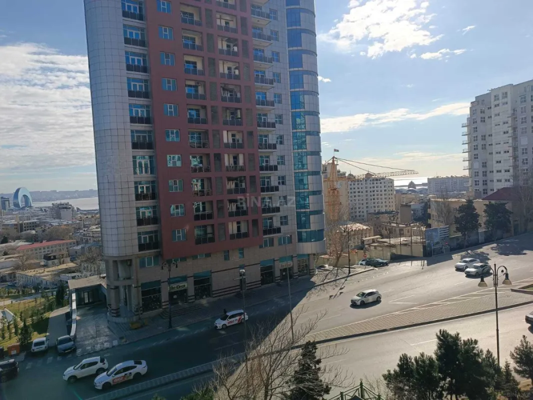 Satılır 3 otaqlı mənzil 70 m²