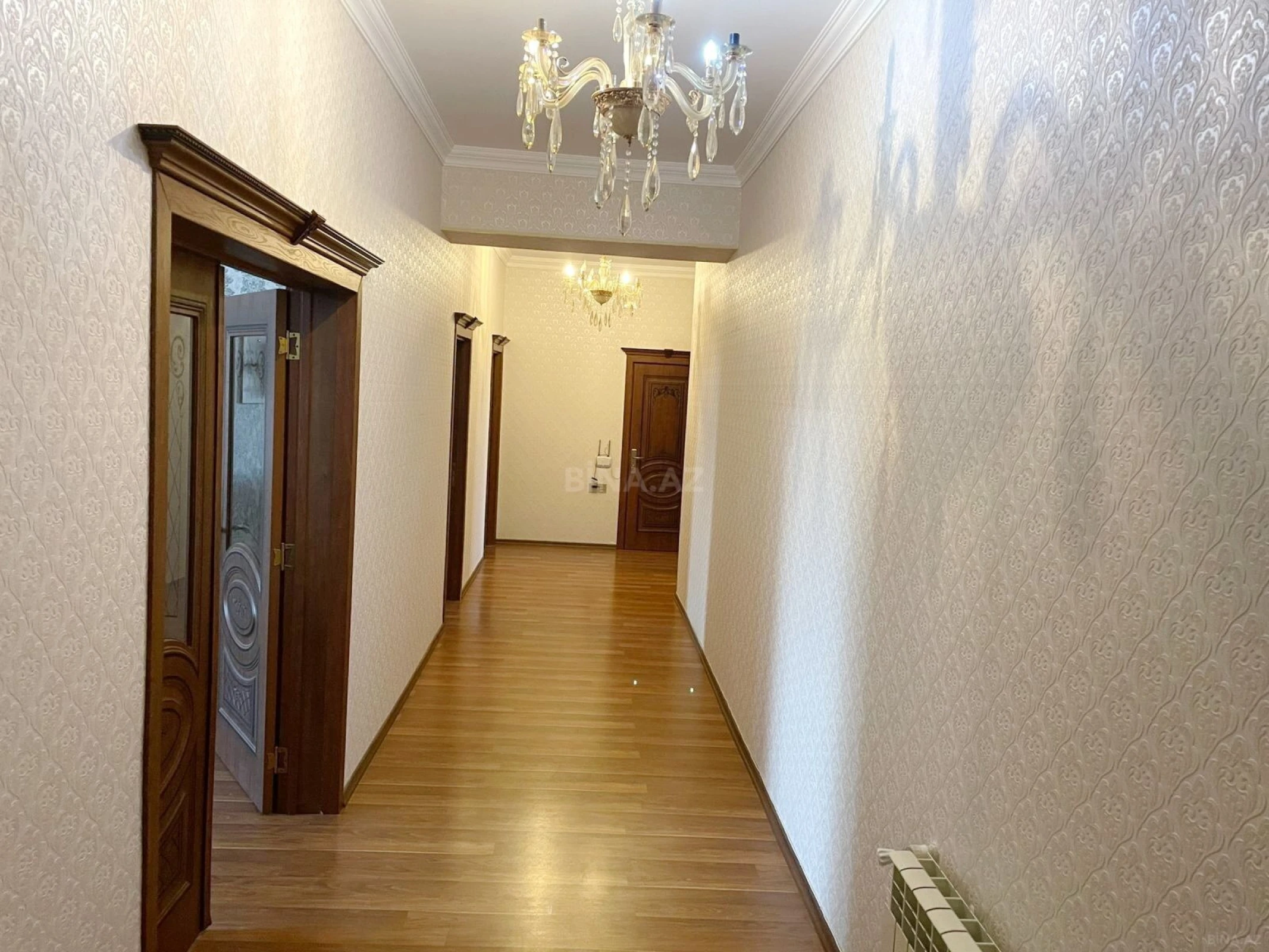 Kirayə verilir 4 otaqlı mənzil 170 m²