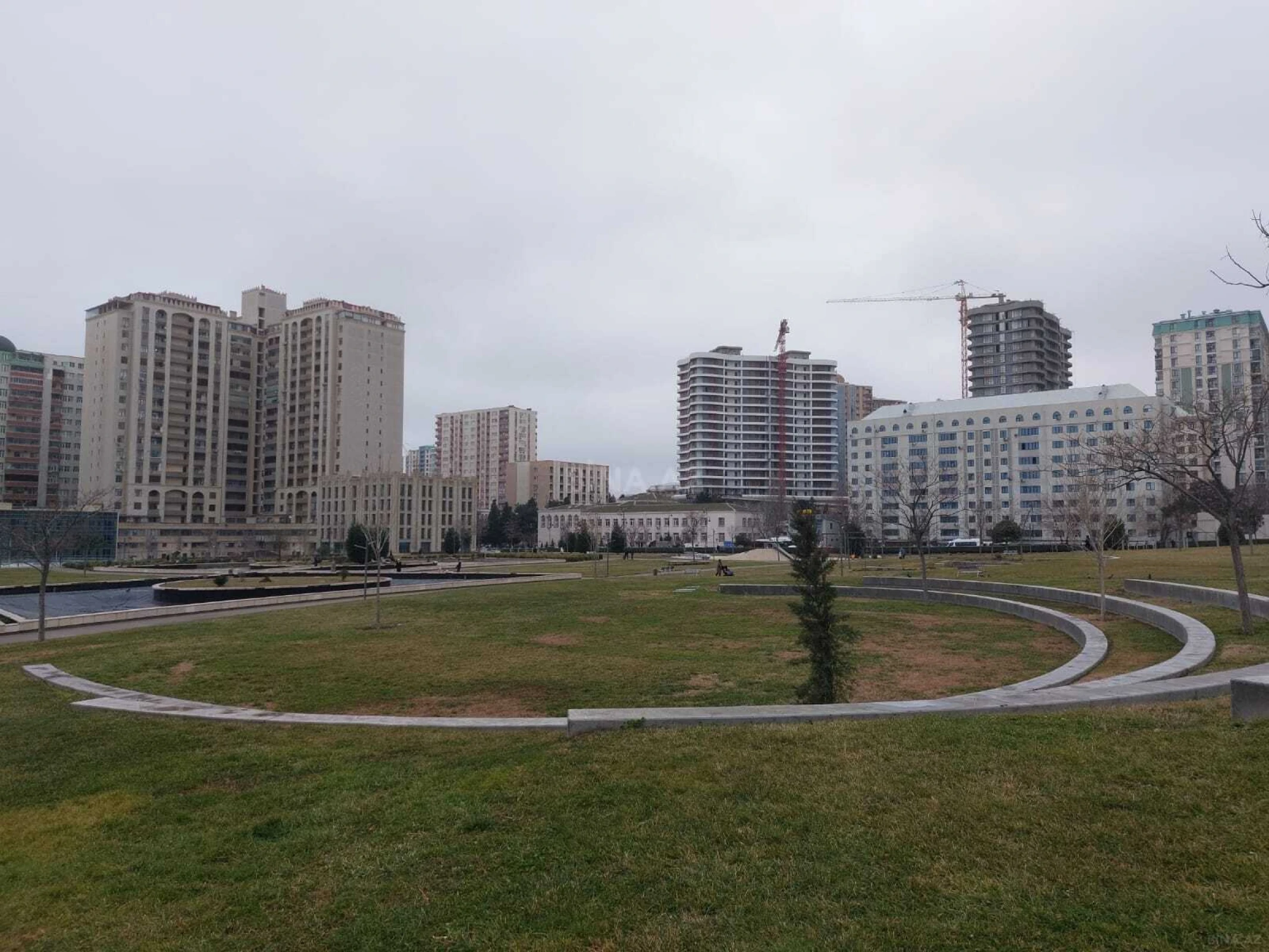 Satılır 2 otaqlı mənzil 70 m²