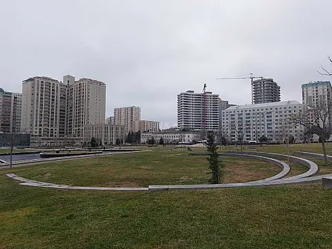 Satılır 2 otaqlı mənzil 70 m²