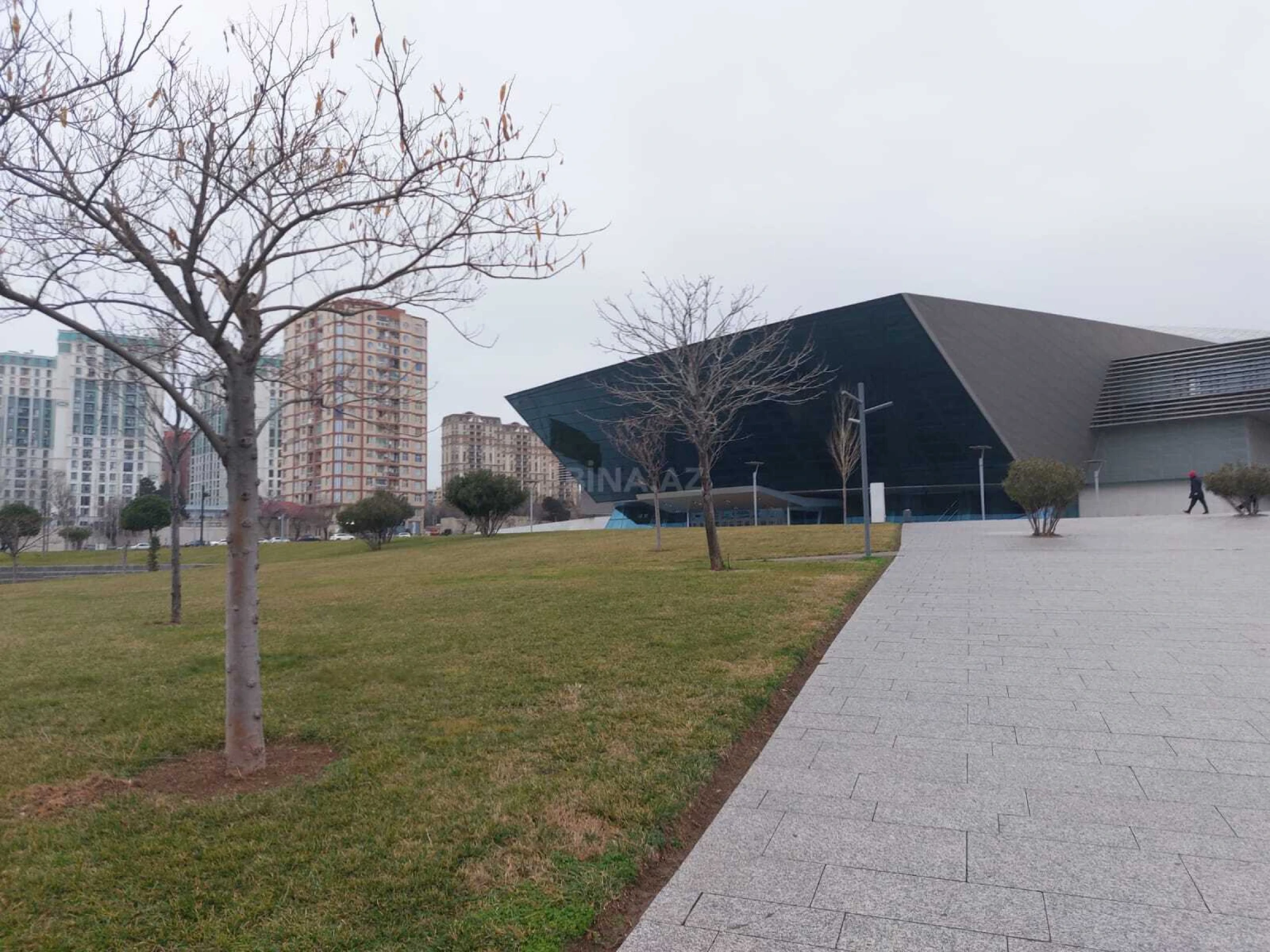 Satılır 2 otaqlı mənzil 70 m²