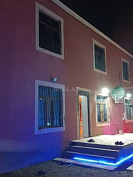 Satılır 6 otaqlı həyət evi 395 m²