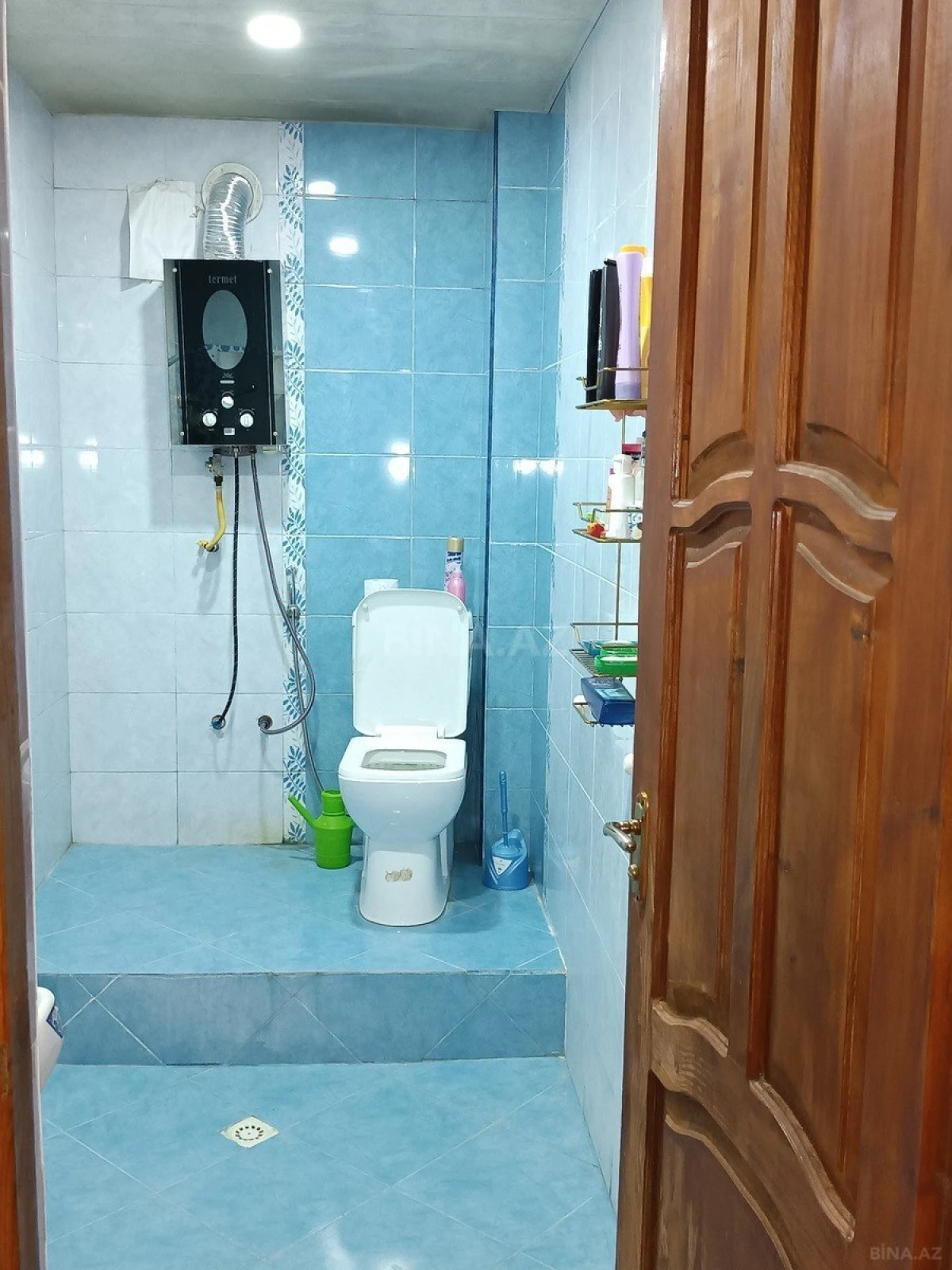 Satılır 6 otaqlı həyət evi 395 m²