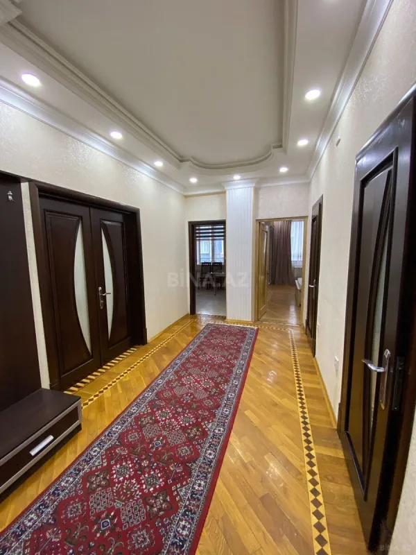 Kirayə verilir 2 otaqlı mənzil 100 m²