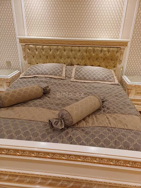 Satılır 3 otaqlı mənzil 134 m²