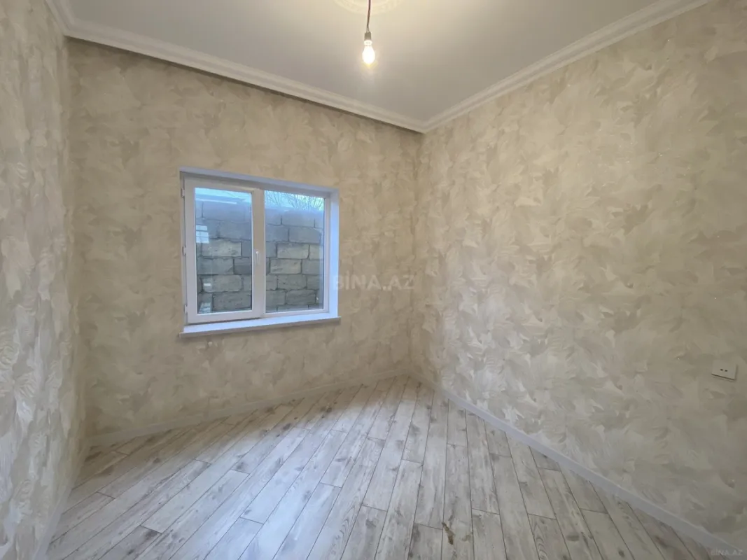 Satılır 5 otaqlı həyət evi 200 m²