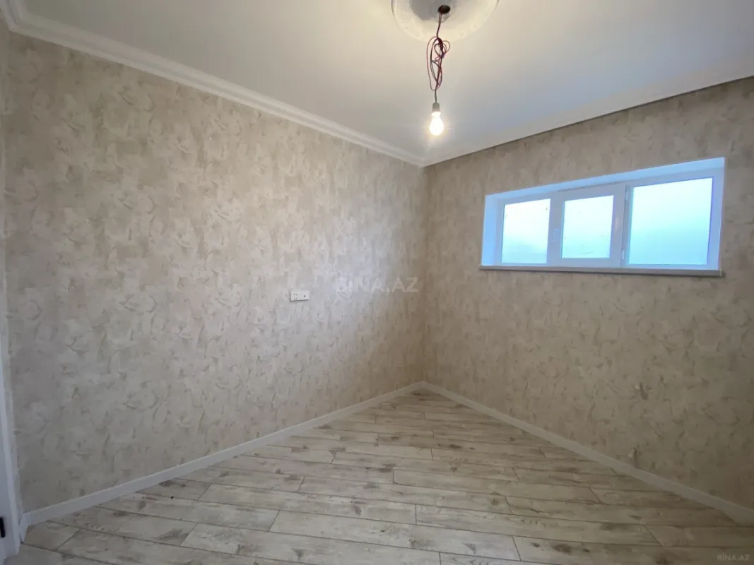Satılır 5 otaqlı həyət evi 200 m²