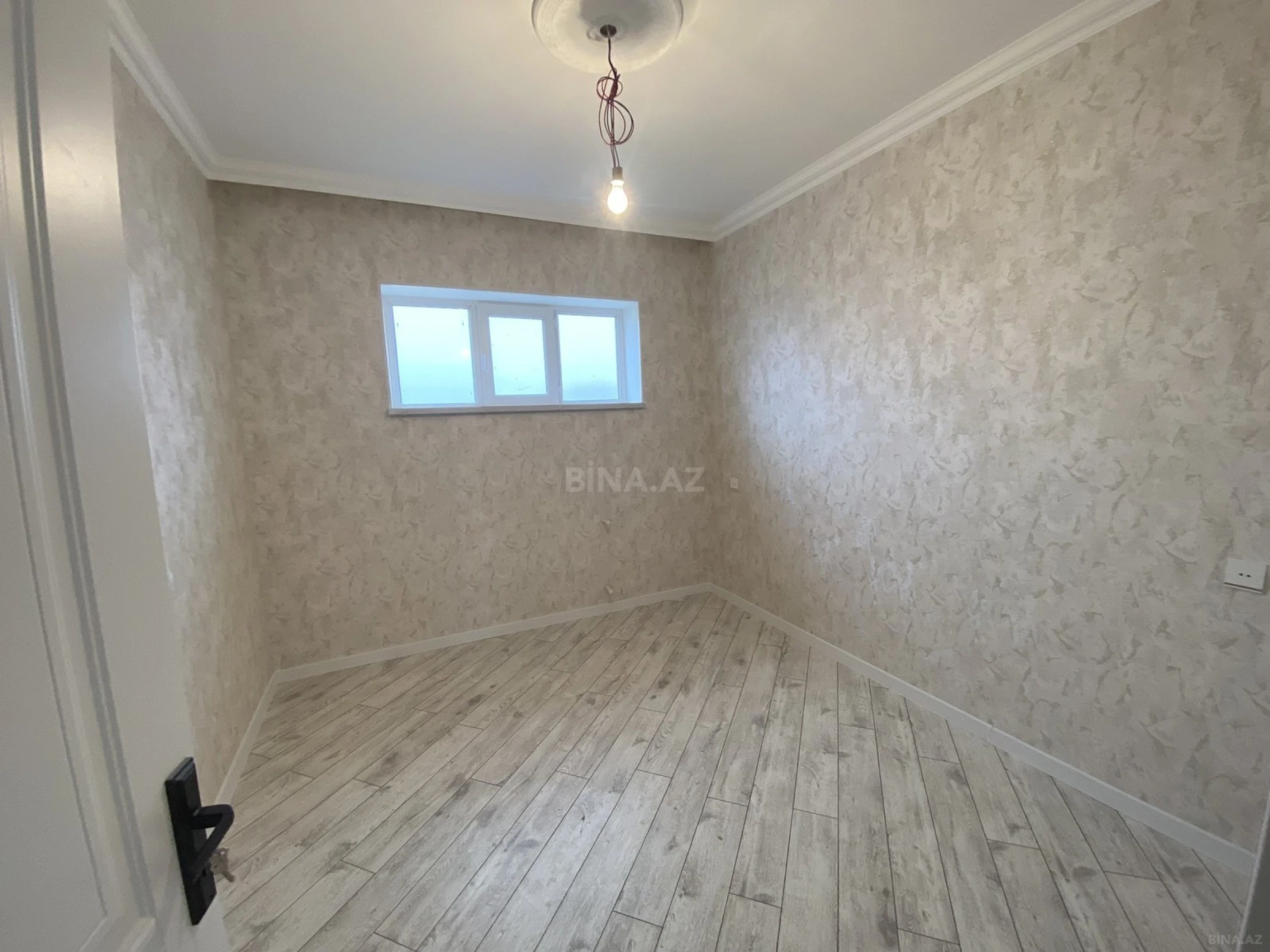 Satılır 5 otaqlı həyət evi 200 m²