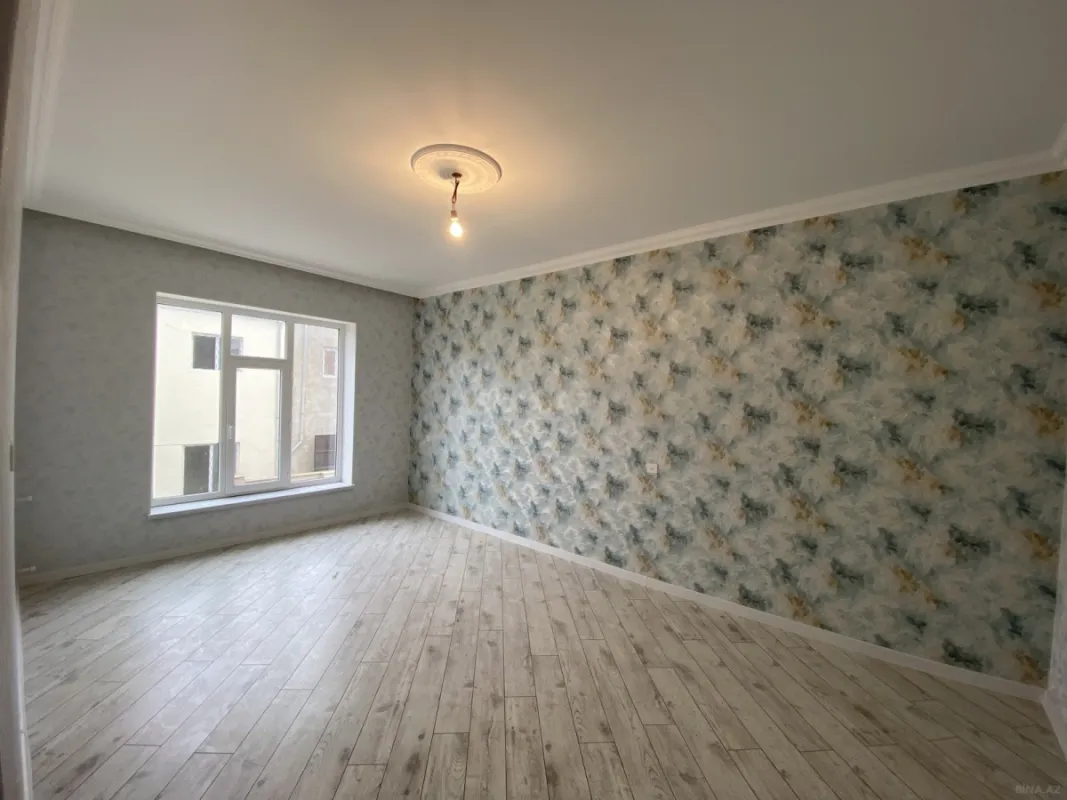 Satılır 5 otaqlı həyət evi 200 m²
