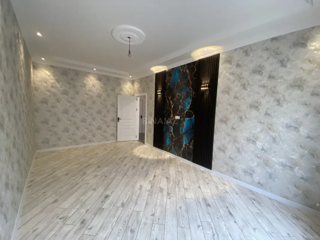 Satılır 5 otaqlı həyət evi 200 m²