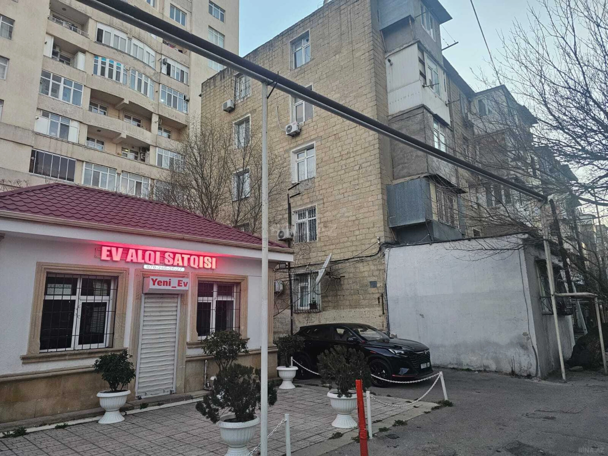 Satılır 2 otaqlı mənzil 60 m²