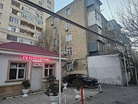 Satılır 2 otaqlı mənzil 60 m² — Bakı, İnşaatçılar 2 otaq 60.00 m²